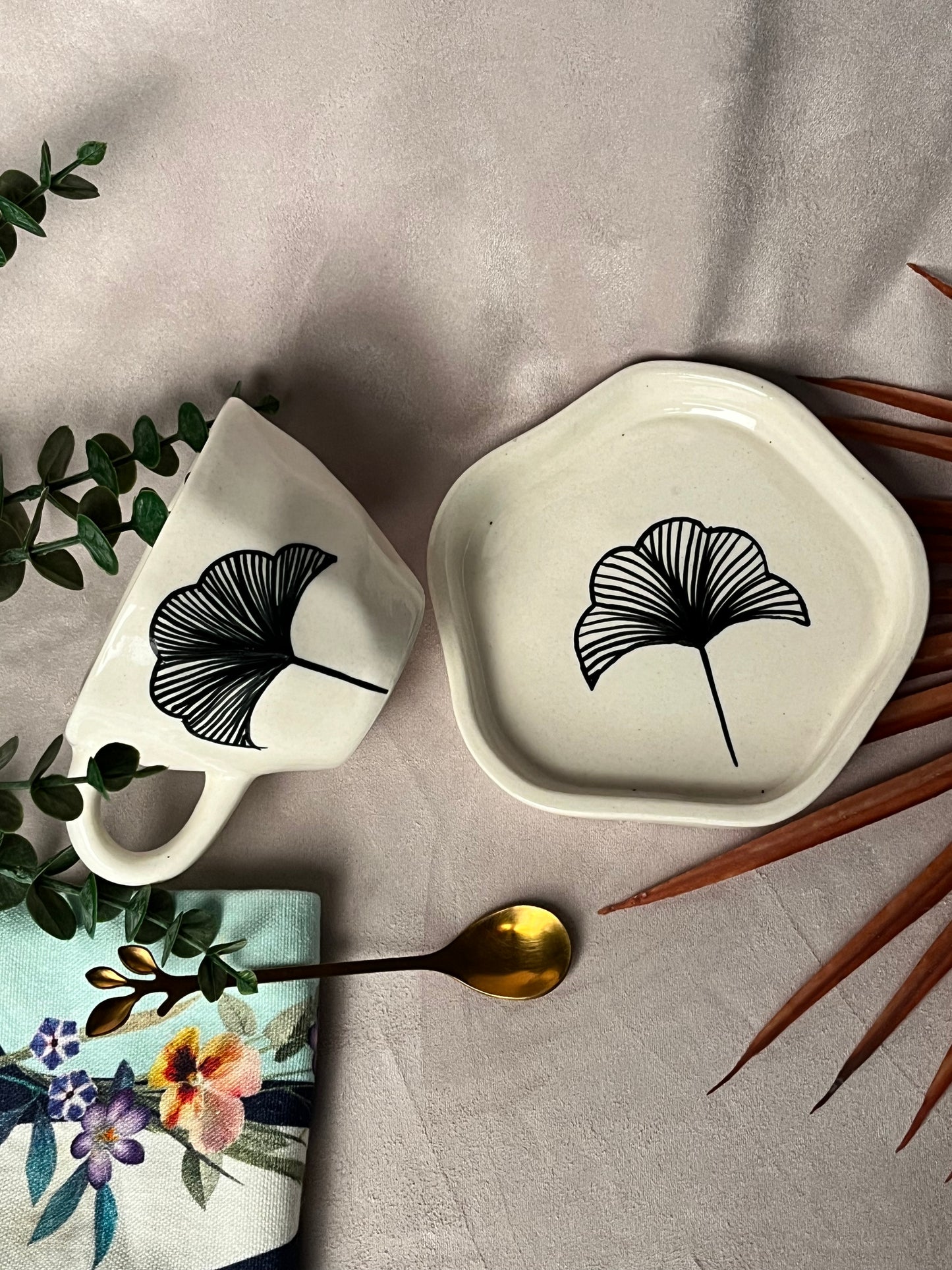 Leafy Impression Cup & Saucer