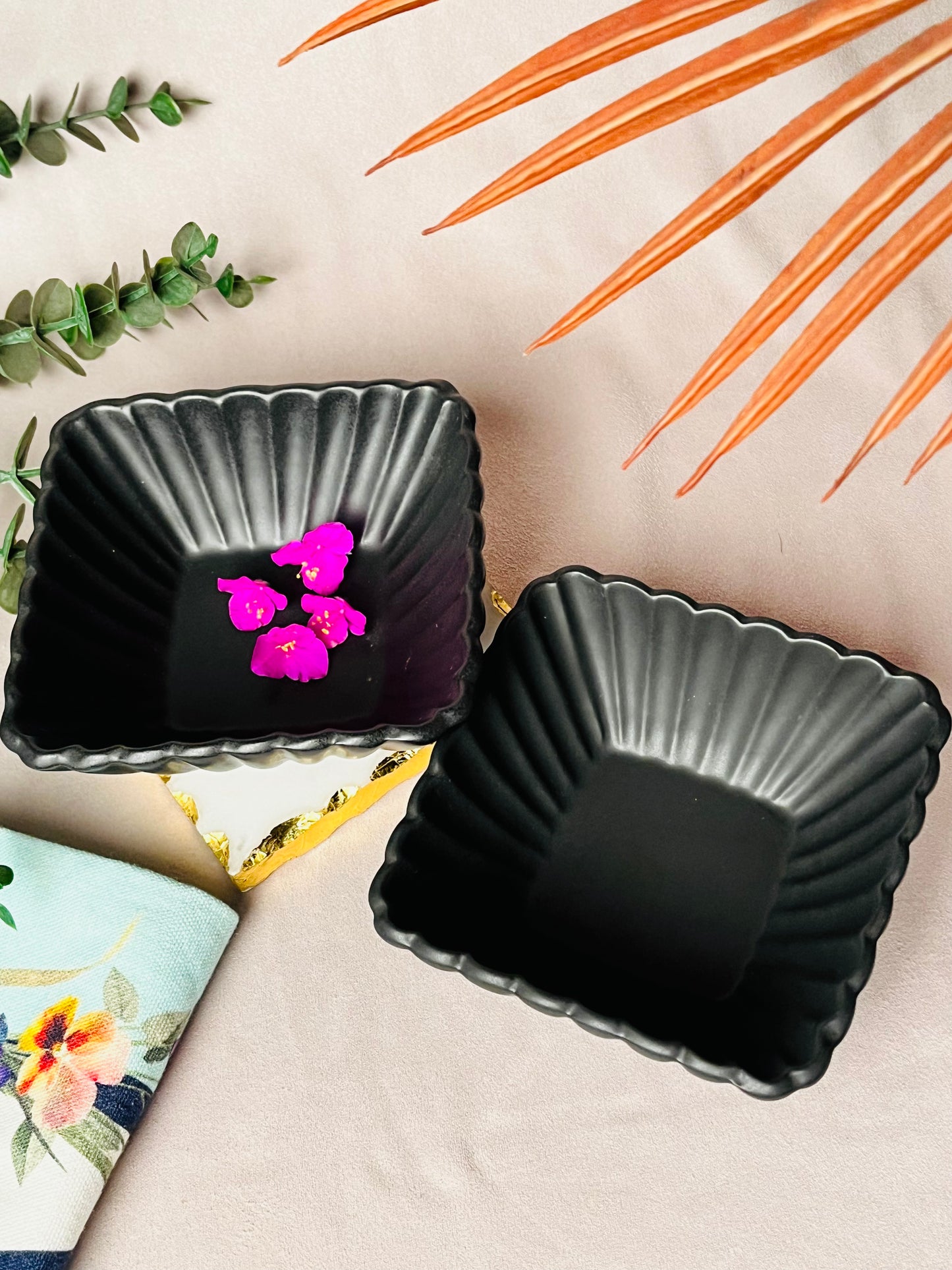 Ebony Elegance Square Bowls