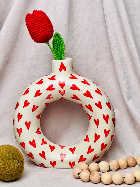 Dil Se Red Hearts Doughnut Vase